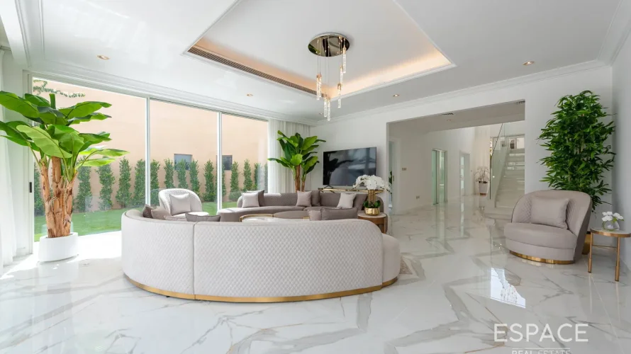 6 bedrooms villa for sale , Palm Jumeirah, Dubai, UAE No. 1202