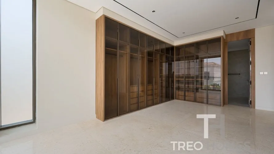 6 bedrooms villa for sale , Jumeirah Park, Dubai, UAE No. 643 № 19