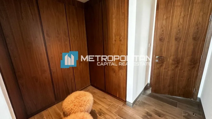 5 bedrooms villa for sale , Abu Dhabi, UAE No. 1385 № 15