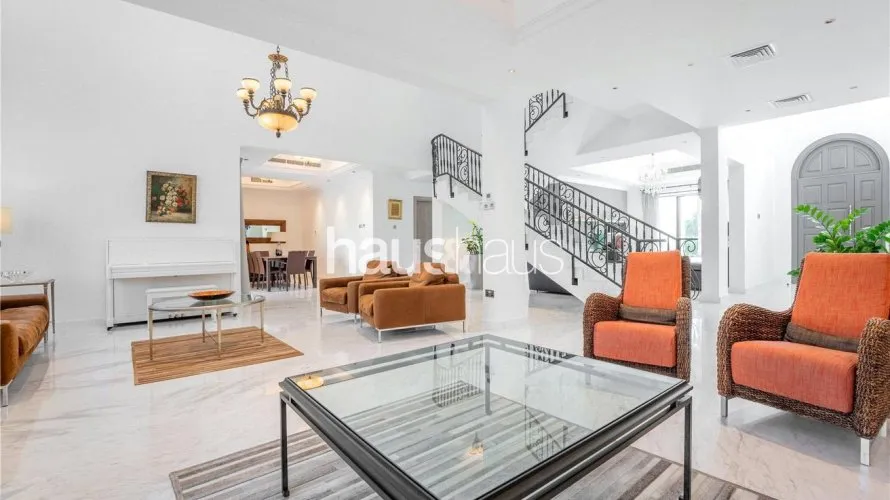 4 bedrooms villa for sale , Jumeirah Islands, Dubai, UAE No. 771 № 1