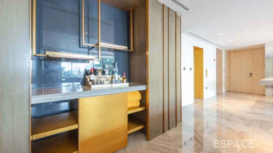 5 bedrooms villa for sale , Palm Jumeirah, Dubai, UAE No. 1031 № 14