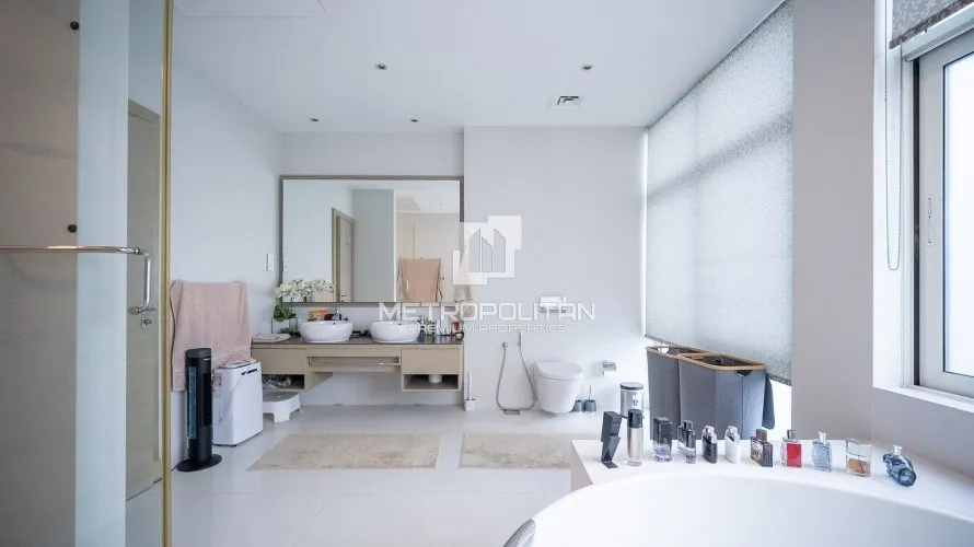 4 bedrooms villa for sale , Dubai Marina, Dubai, UAE No. 666 № 8