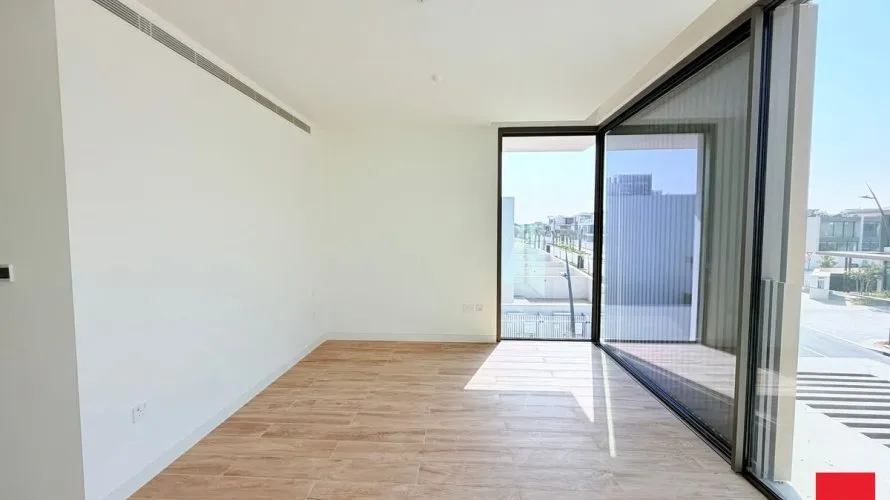 4 bedrooms villa for sale , Dubai, UAE No. 702 № 20