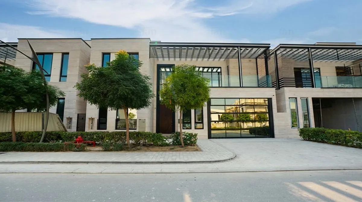 5 bedrooms villa for sale, Dubai, UAE No. 1526