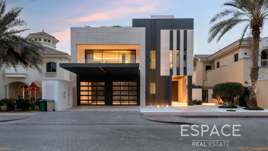 5 bedrooms villa for sale , Palm Jumeirah, Dubai, UAE No. 1057