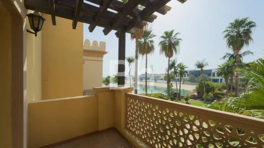 4 bedrooms villa for sale , Palm Jumeirah, Dubai, UAE No. 970 № 2