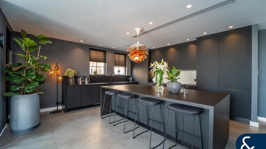 6 bedrooms villa for sale , Victory Heights, Dubai Sports City, Dubai, UAE No. 1616 № 1