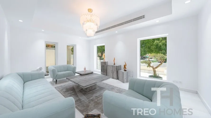 6 bedrooms villa for sale , Arabian Ranches, Dubai, UAE No. 687 № 1