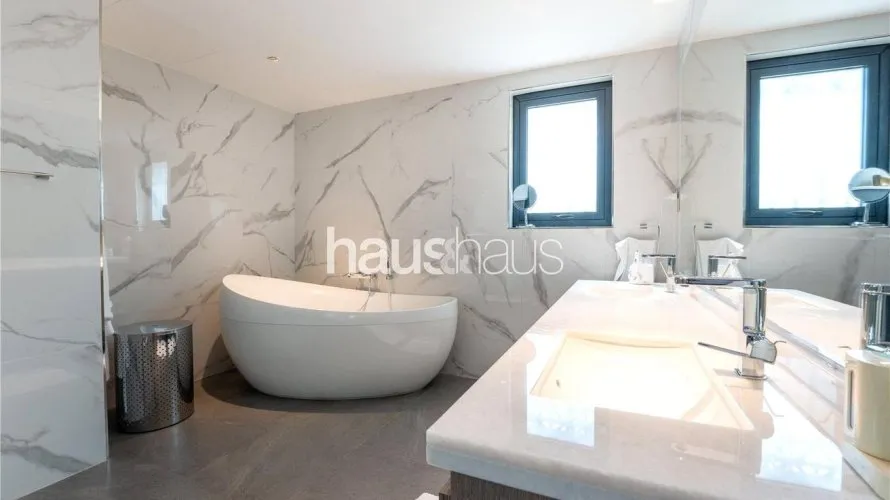 4 bedrooms villa for sale , Jumeirah Islands, Dubai, UAE No. 771 № 11