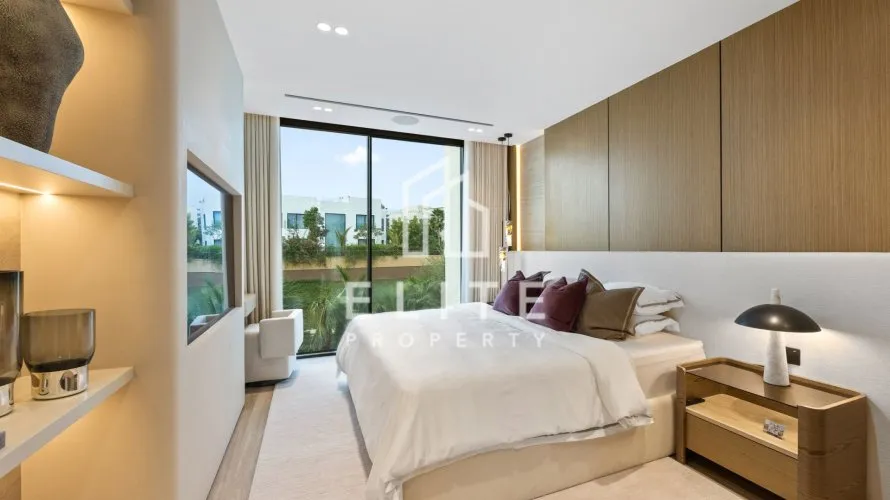 5 bedrooms villa for sale , Dubai, UAE No. 1506 № 19