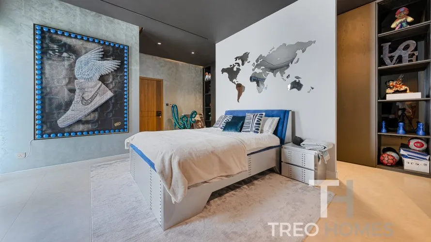 6 bedrooms villa for sale , Jumeirah Park, Dubai, UAE No. 686 № 2