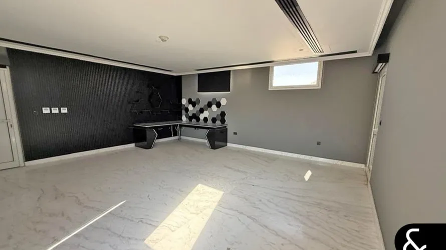 6 bedrooms villa for sale , Dubai Land, Dubai, UAE No. 1606 № 26