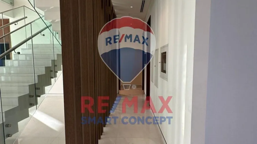 6 bedrooms villa for sale , Abu Dhabi, UAE No. 390 № 5