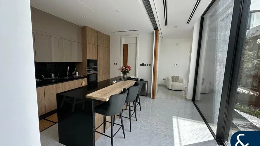 5 bedrooms villa for sale , Al Barari, Dubai, UAE No. 1614 № 3