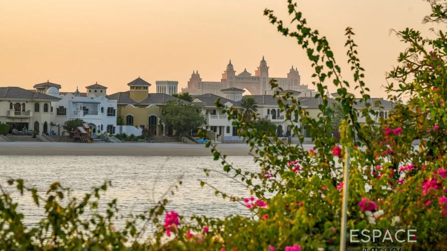 5 bedrooms villa for sale , Palm Jumeirah, Dubai, UAE No. 1048 № 10