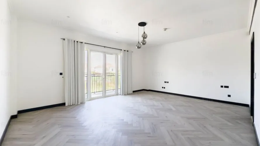 6 bedrooms villa for sale , Dubai, UAE No. 1561 № 7