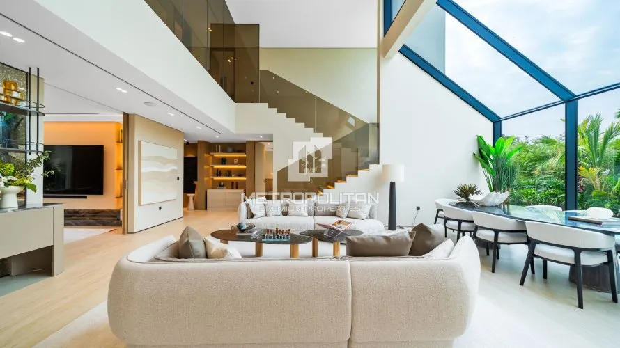 5 bedrooms villa for sale , Jumeirah Islands, Dubai, UAE No. 1289