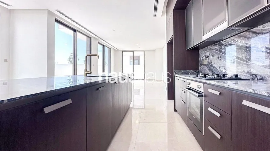 5 bedrooms villa for sale , Dubai Hills Estate, Dubai, UAE No. 811 № 3