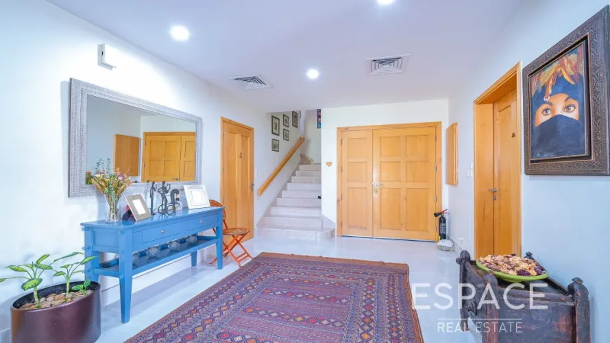 5 bedrooms villa for sale , Meadows 1, Meadows, Dubai, UAE No. 1049