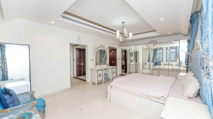 6 bedrooms villa for sale , Palm Jumeirah, Dubai, UAE No. 1690 № 25