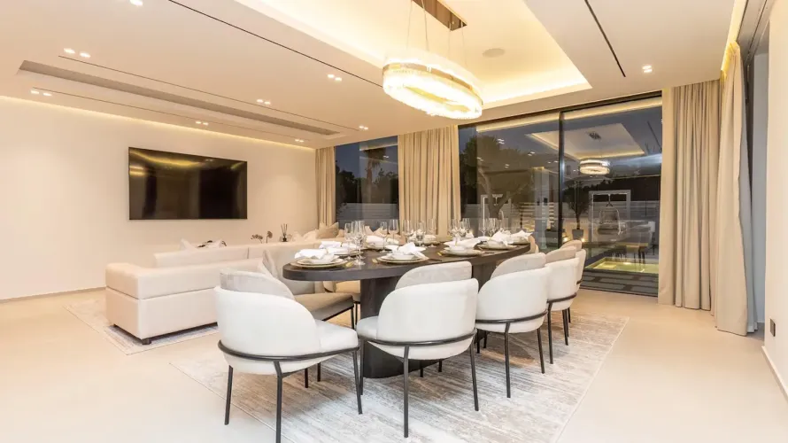 6 bedrooms villa for sale , Dubai, UAE No. 358 № 7