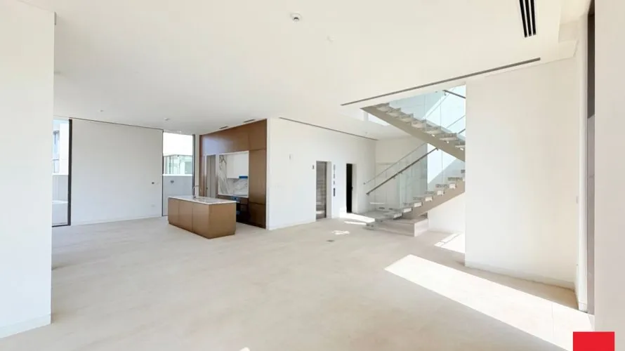 4 bedrooms villa for sale , Dubai, UAE No. 702 № 12