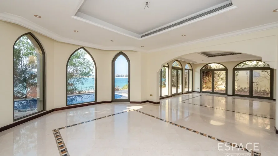 4 bedrooms villa for sale , Palm Jumeirah, Dubai, UAE No. 1037