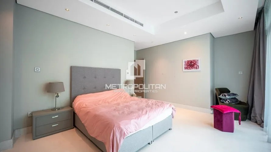 4 bedrooms villa for sale , Dubai Marina, Dubai, UAE No. 666 № 2