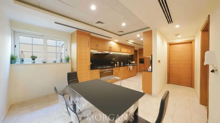 5 bedrooms villa for sale , Jumeirah Park, Dubai, UAE No. 660 № 31