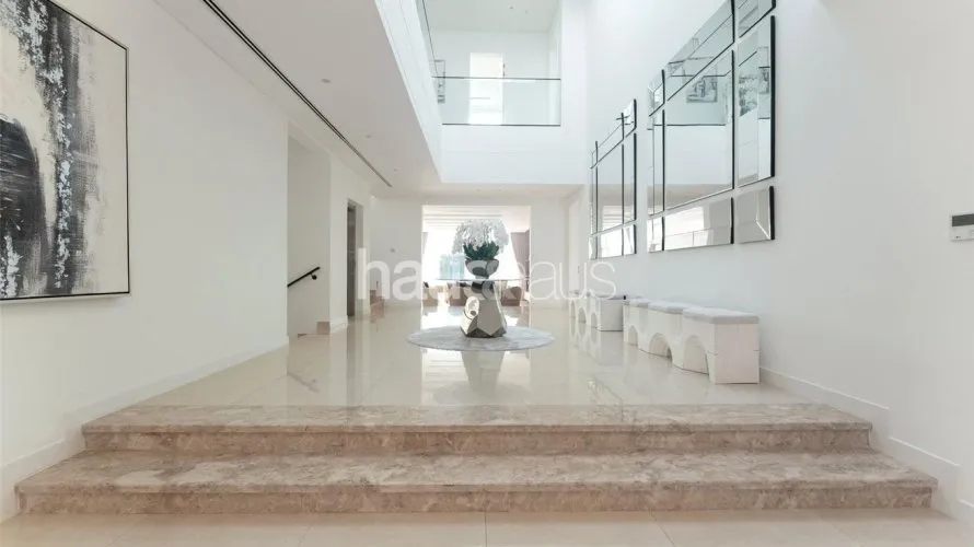 6 bedrooms villa for sale , Jumeirah Golf Estates, Dubai, UAE No. 767 № 5