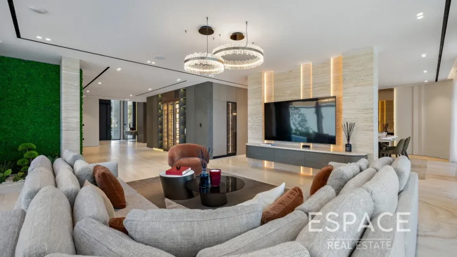 6 bedrooms villa for sale , Palm Jumeirah, Dubai, UAE No. 1056 № 1