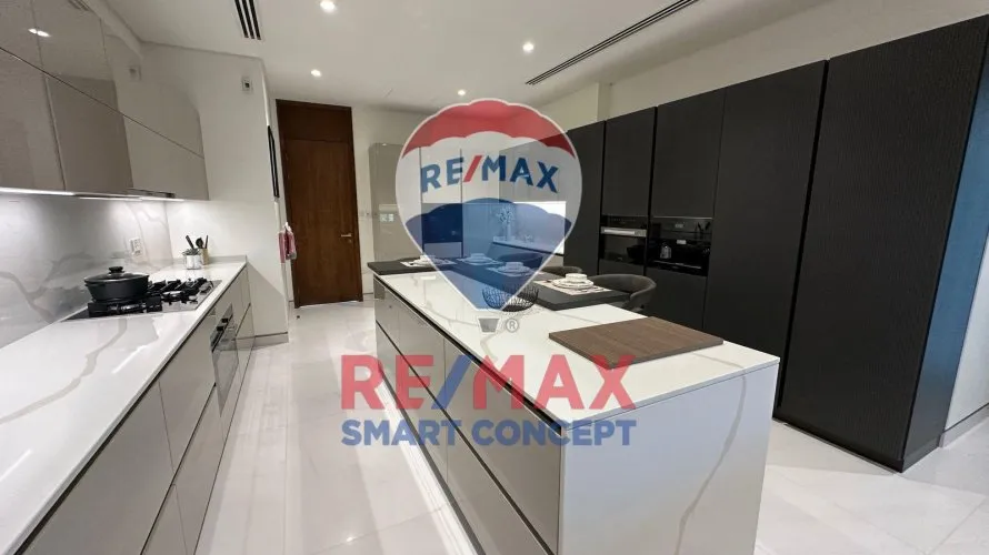 6 bedrooms villa for sale , Abu Dhabi, UAE No. 419 № 7