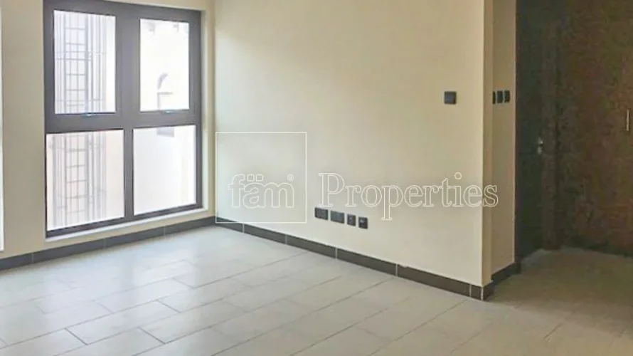 6 bedrooms villa for sale , Dubai, UAE No. 304 № 3