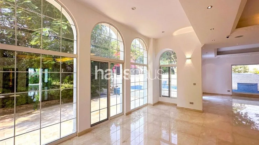 6 bedrooms villa for sale , Emirates Hills, Dubai, UAE No. 801 № 6