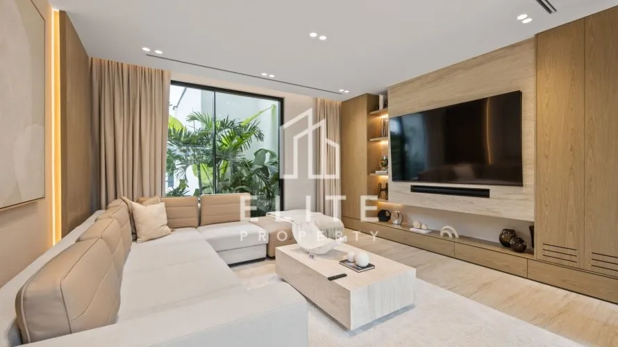 5 bedrooms villa for sale , Dubai, UAE No. 1513 № 21