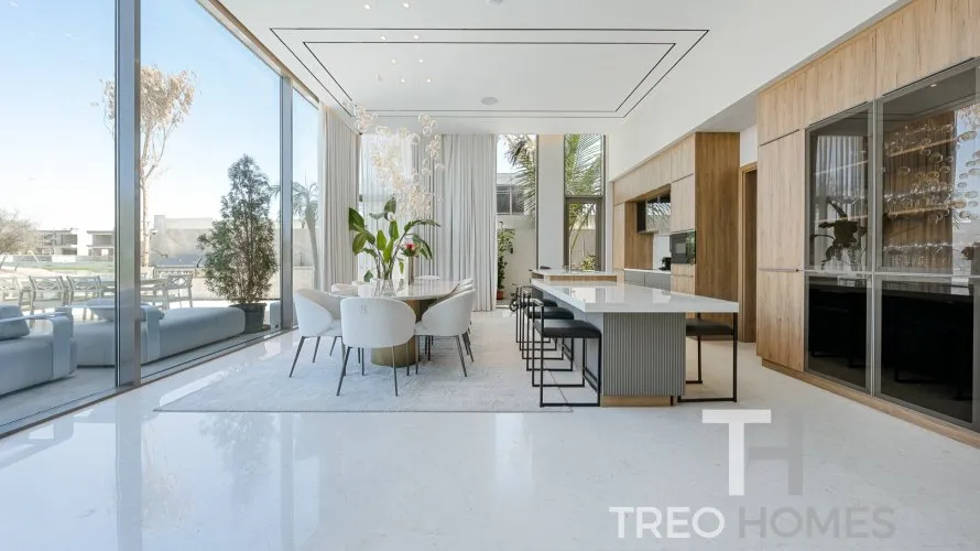 6 bedrooms villa for sale , Jumeirah Park, Dubai, UAE No. 686 № 13