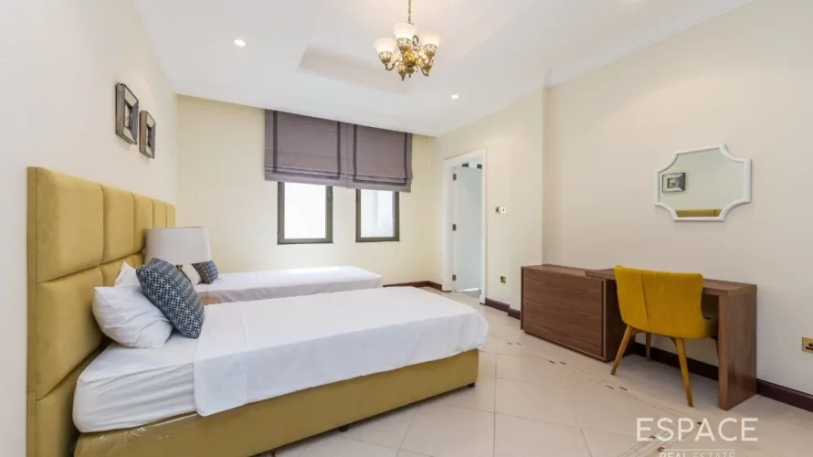 4 bedrooms villa for sale , Palm Jumeirah, Dubai, UAE No. 1034 № 4