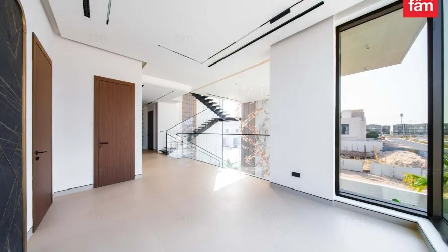 6 bedrooms villa for sale , Dubai, UAE No. 1552 № 4