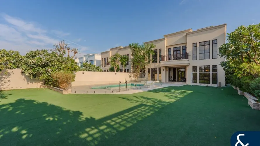 4 bedrooms villa for sale , Jumeirah Park Homes, Jumeirah Park, Dubai, UAE No. 1369
