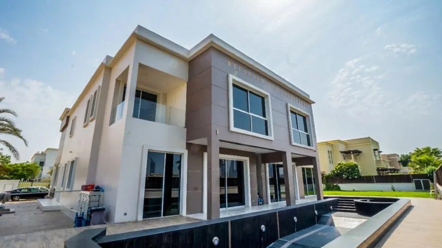 7 bedrooms villa for sale , Emirates Hills, Dubai, UAE No. 207