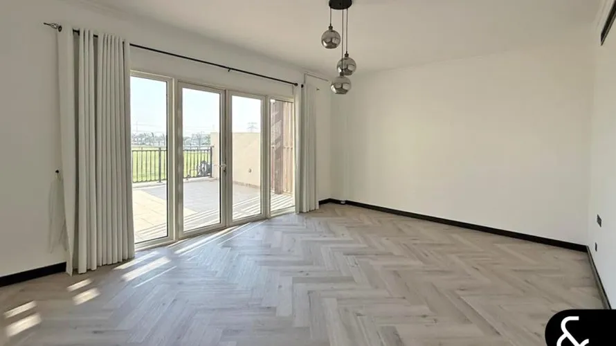 6 bedrooms villa for sale , Dubai Land, Dubai, UAE No. 1606 № 22