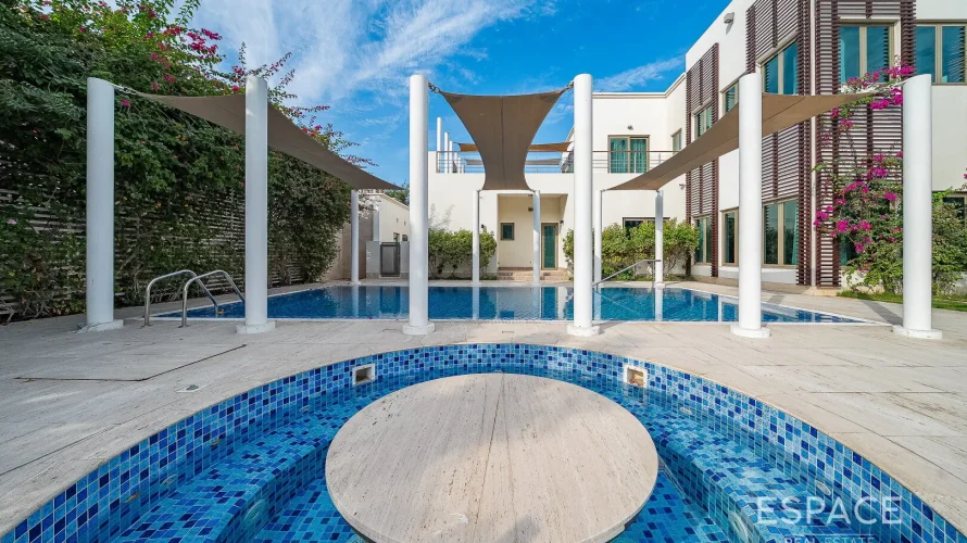 6 bedrooms villa for sale , Palm Jumeirah, Dubai, UAE No. 1405 № 13