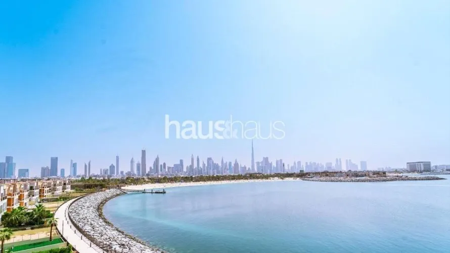 5 bedrooms townhouse for sale , La Mer, Jumeirah, Dubai, UAE No. 791 № 1