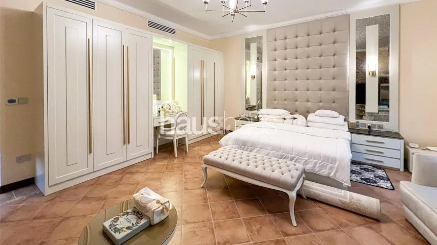 6 bedrooms villa for sale , The Villa, Dubai, UAE No. 766 № 14