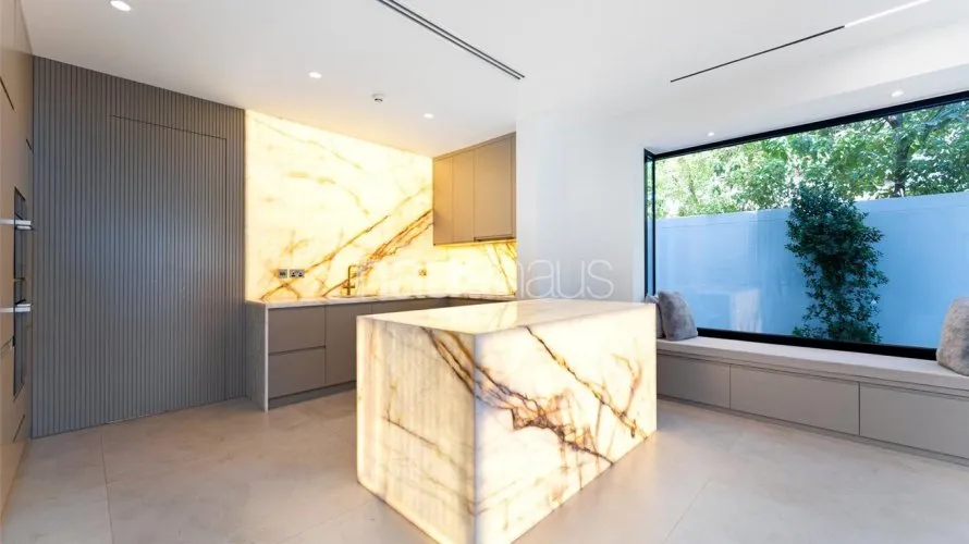 5 bedrooms villa for sale , Jumeirah Golf Estates, Dubai, UAE No. 824 № 7