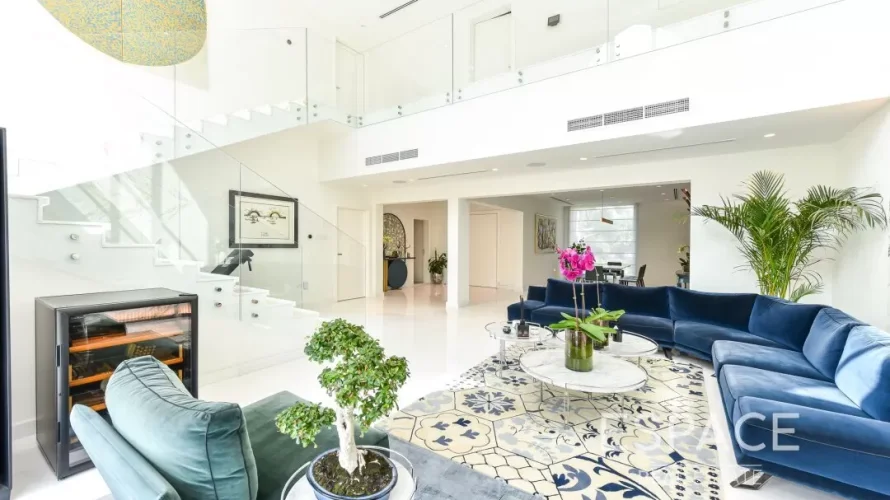 4 bedrooms villa for sale , Jumeirah Islands, Dubai, UAE No. 1045 № 1