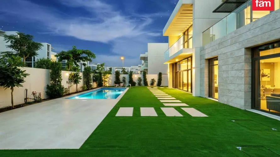 4 bedrooms villa for sale , Dubai, UAE No. 992 № 8