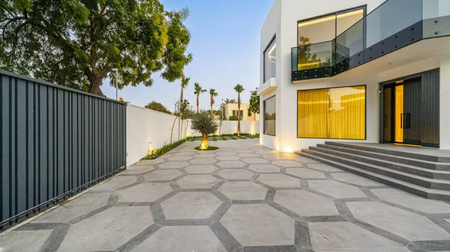 5 bedrooms villa for sale , Dubai, UAE No. 437 № 3