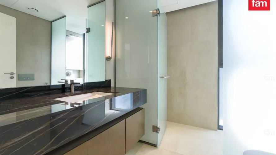 5 bedrooms villa for sale , Dubai, UAE No. 1212 № 24