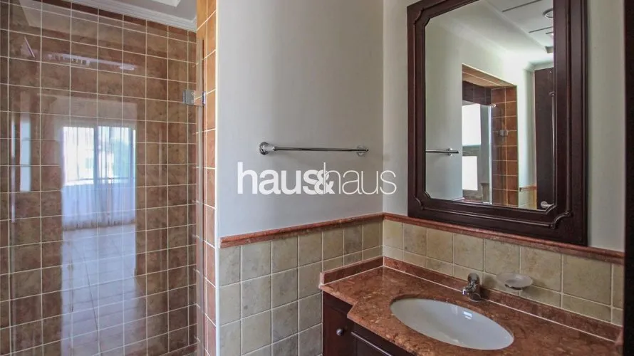 6 bedrooms villa for sale , Dubai Sports City, Dubai, UAE No. 782 № 20